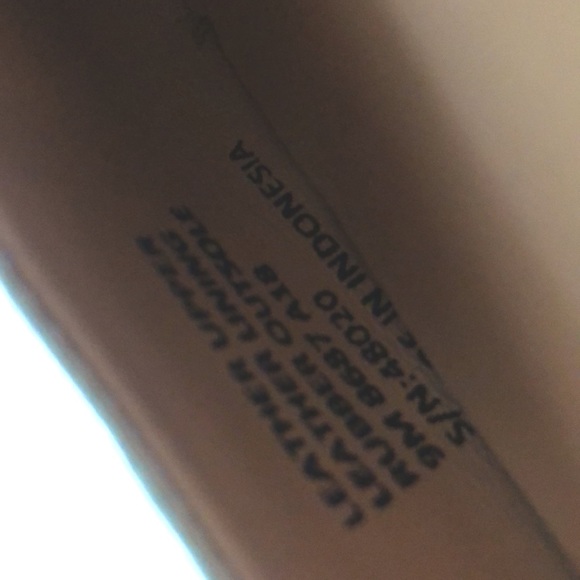 Tory Burch sneaker flats, Silver leather fit like a 9 1/2 - Picture 6 of 7